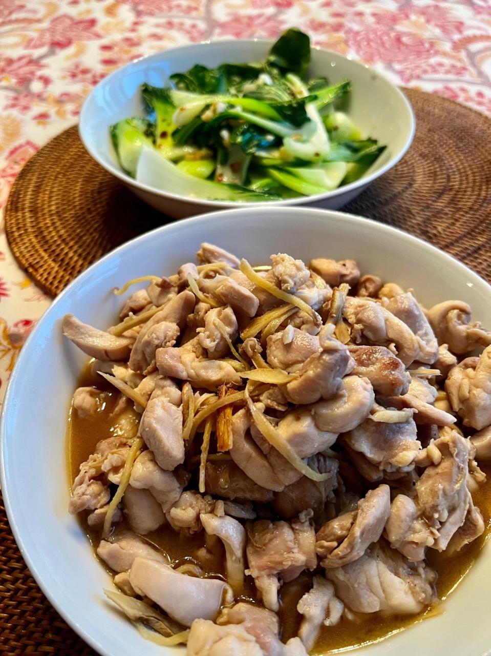 Stir-fried Chicken with Ginger and Sesame Oil